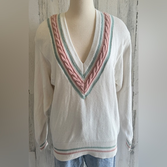 Vintage Sweaters - Vintage V-neck tennis sweater Liz Sport White Cable Knit 100% Cotton medium